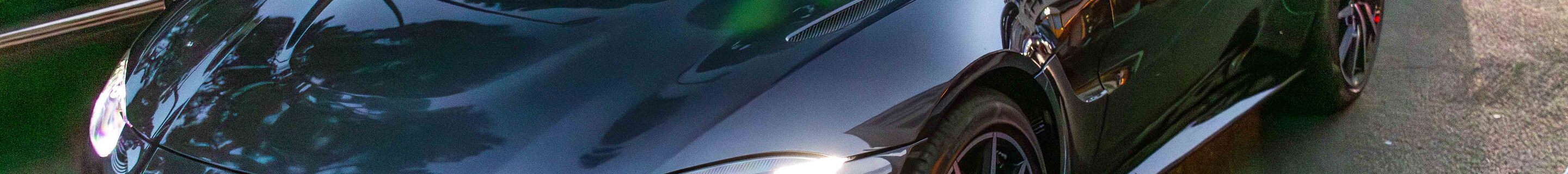 Aston Martin V8 Vantage 2018