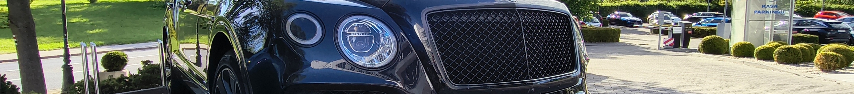 Bentley Bentayga V8 Design Series