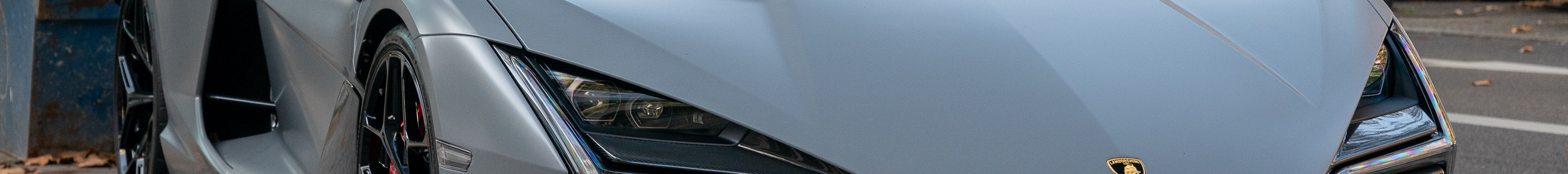 Lamborghini Revuelto