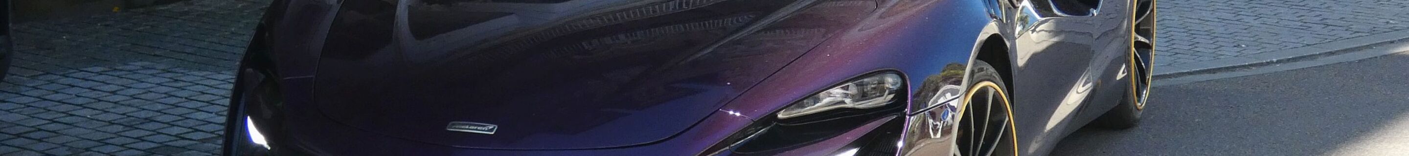 McLaren Artura Spider