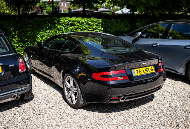 Aston Martin DB9