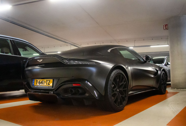 Aston Martin V8 Vantage 2018