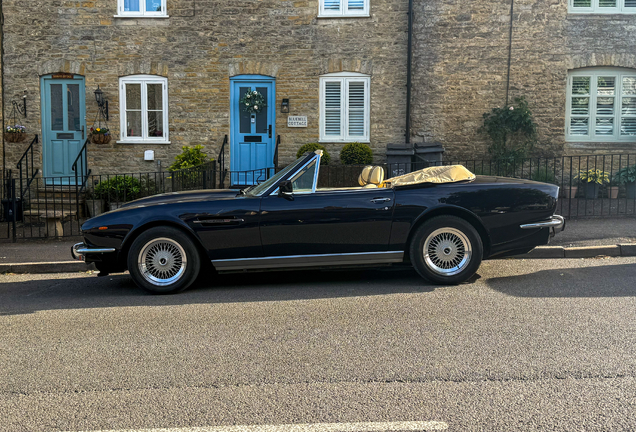 Aston Martin V8 Volante 1979-1989