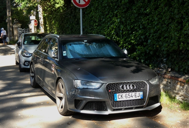 Audi RS4 Avant B8