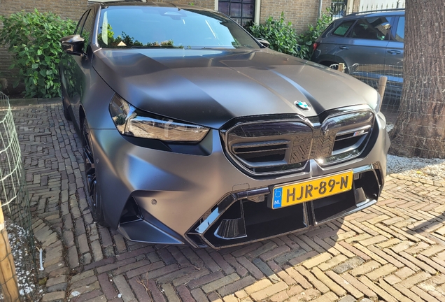 BMW M5 G90