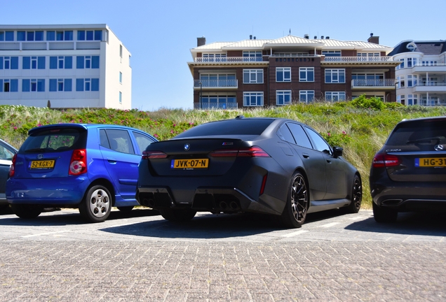 BMW M5 G90