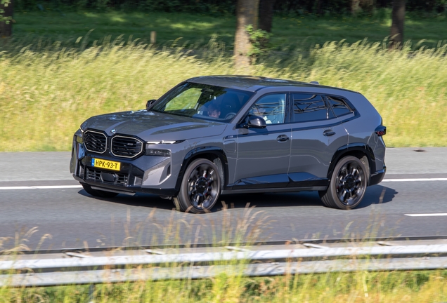 BMW XM G09