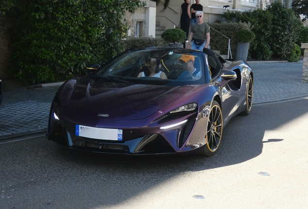 McLaren Artura Spider