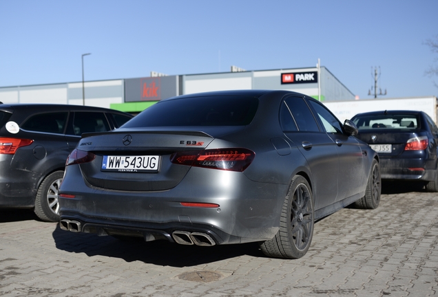 Mercedes-AMG E 63 S W213 2021