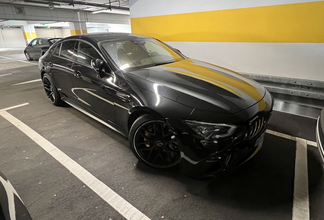 Mercedes-AMG GT 63 S X290