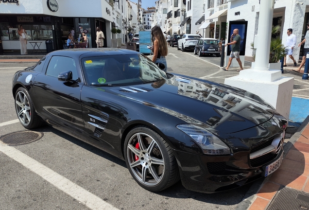 Mercedes-Benz SLS AMG