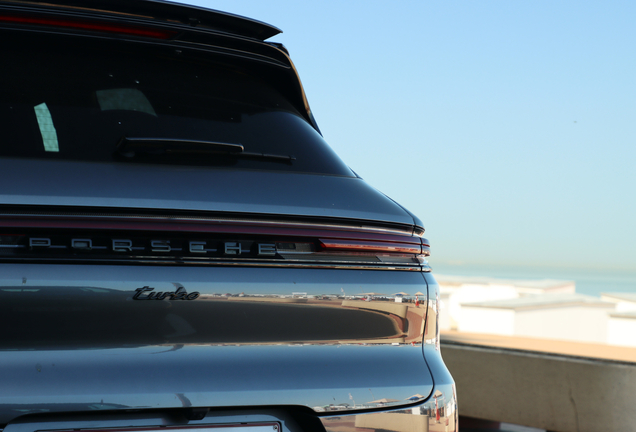 Porsche 9YA Cayenne Turbo E-Hybrid