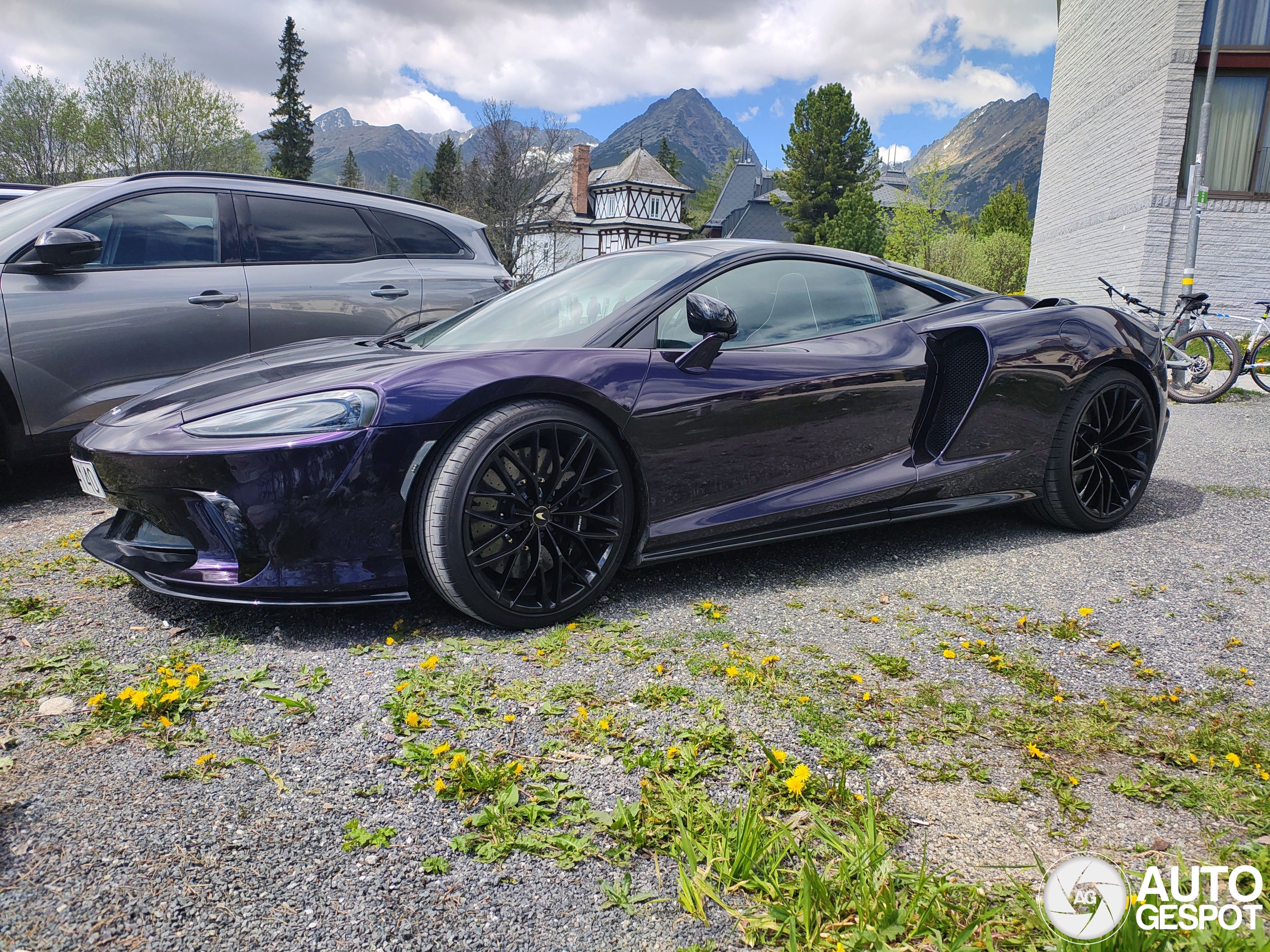 McLaren GTS