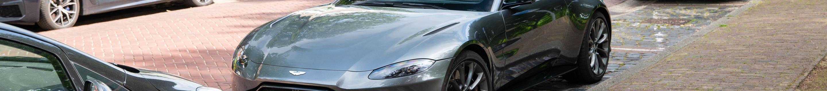 Aston Martin V8 Vantage 2018
