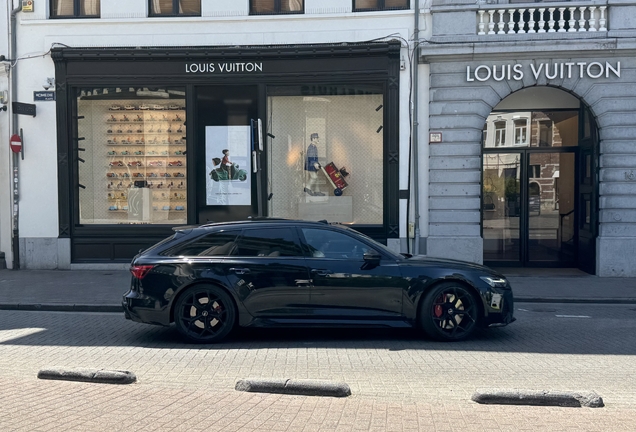 Audi RS6 Avant C8