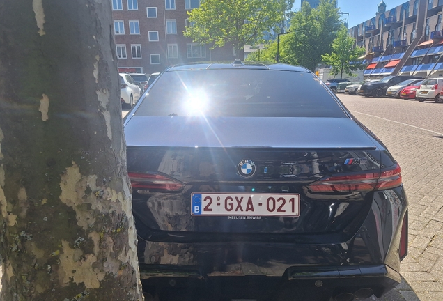 BMW M5 G90