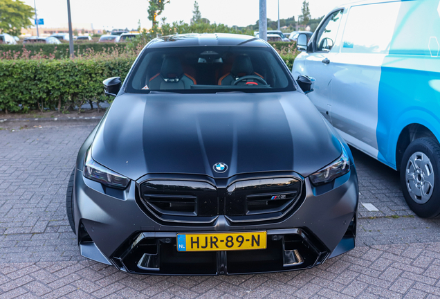 BMW M5 G90