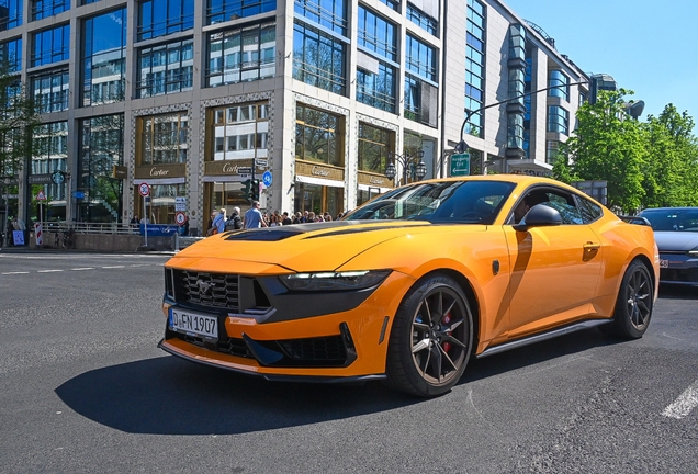 Ford Mustang Dark Horse 2024