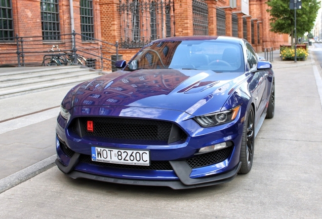 Ford Mustang GT 2015