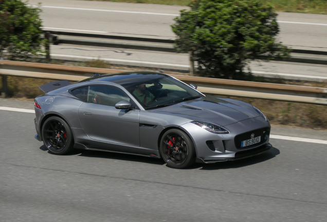 Jaguar F-TYPE R Coupé