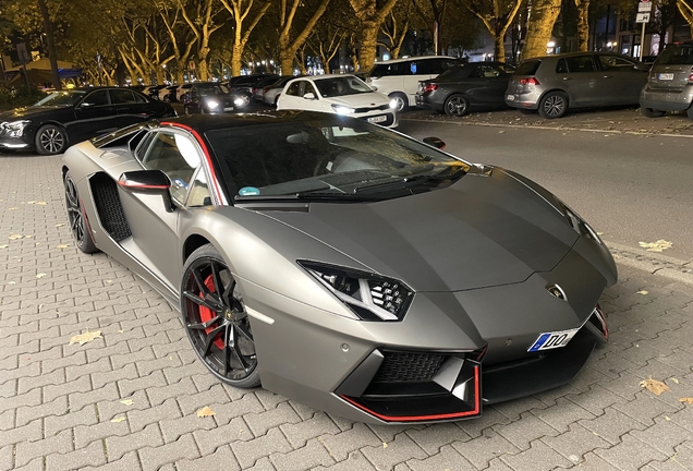 Lamborghini Aventador LP700-4 Roadster Pirelli Edition