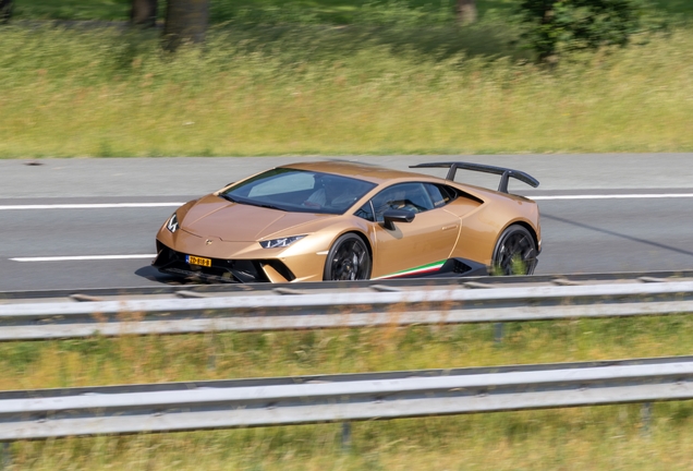Lamborghini Huracán LP640-4 Performante