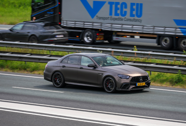 Mercedes-AMG E 63 S W213 2021