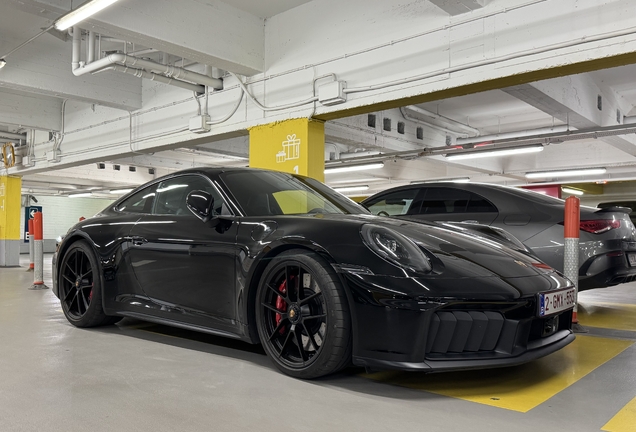 Porsche 992 Carrera 4 GTS MkII