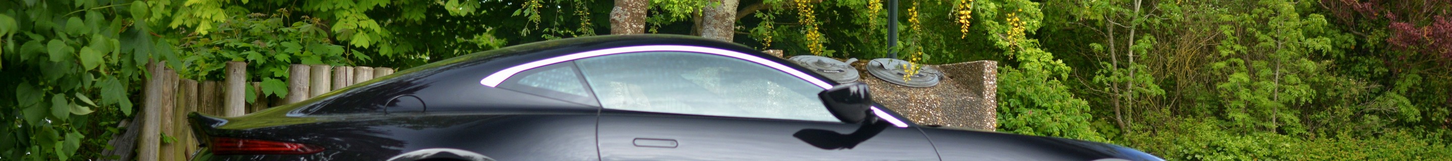 Aston Martin Vantage 2024
