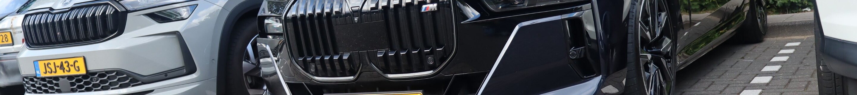 BMW M760e xDrive