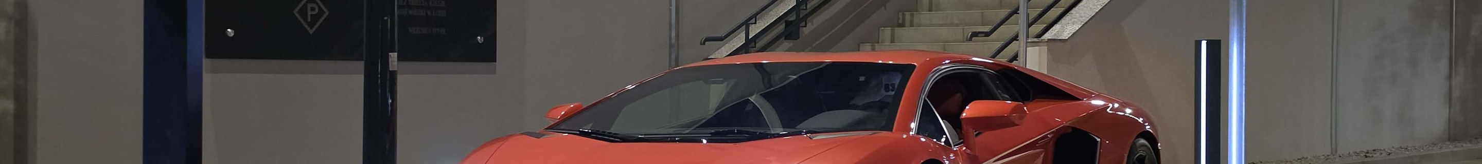 Lamborghini Aventador LP700-4