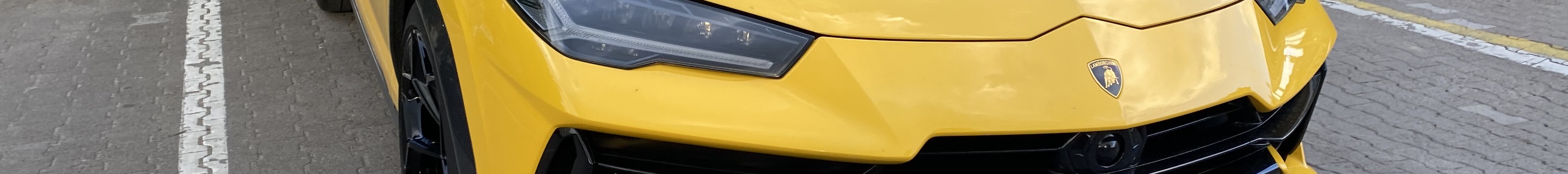 Lamborghini Urus Performante