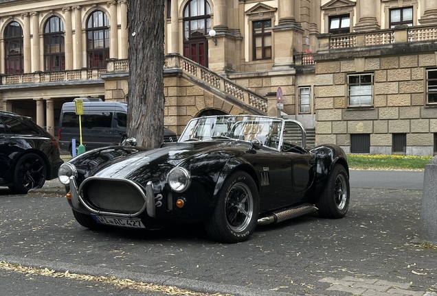 AC Cobra 427