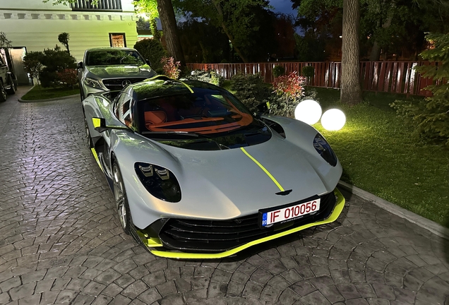 Aston Martin Valhalla