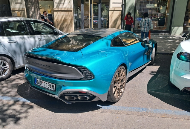 Aston Martin Vanquish 2025