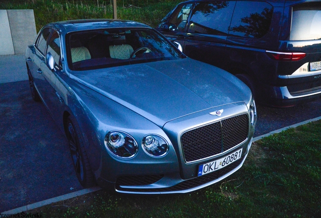 Bentley Flying Spur V8 S