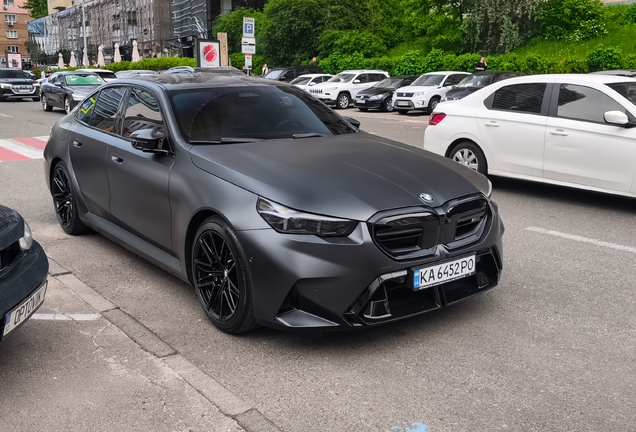 BMW M5 G90
