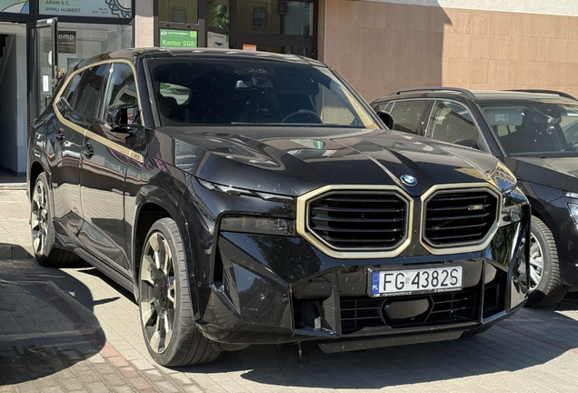 BMW XM G09