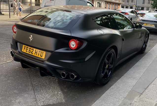 Ferrari FF