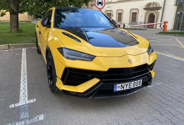Lamborghini Urus Performante