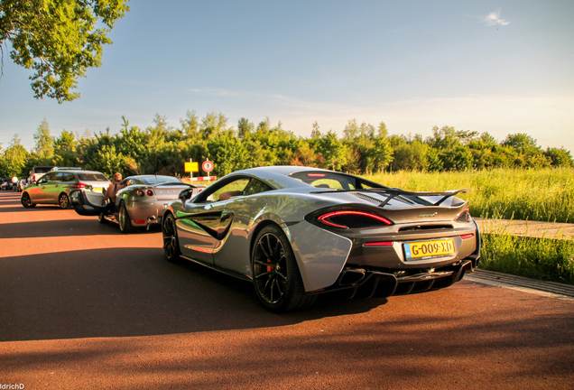 McLaren 570S