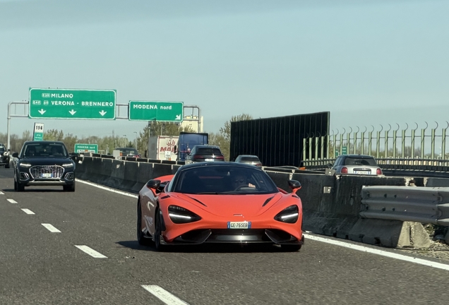 McLaren 765LT