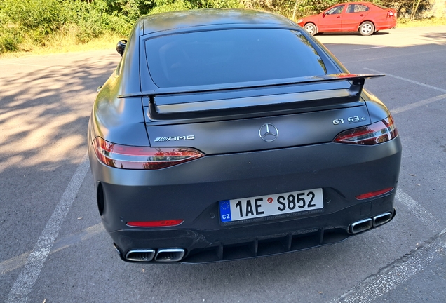 Mercedes-AMG GT 63 S X290