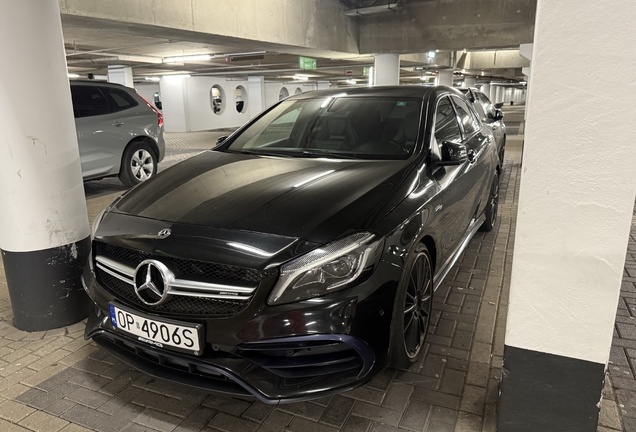 Mercedes-Benz A 45 AMG