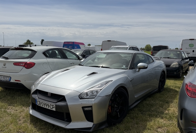 Nissan GT-R 2017 Track Edition