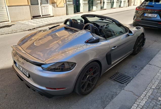 Porsche 718 Spyder RS