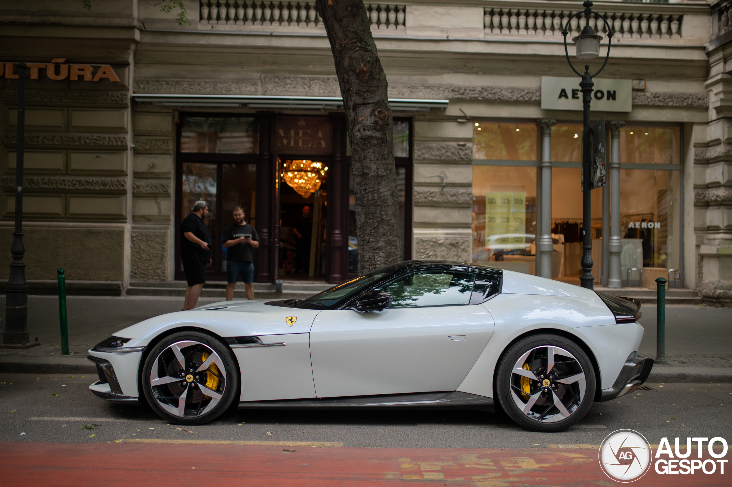 Ferrari 12Cilindri Spider