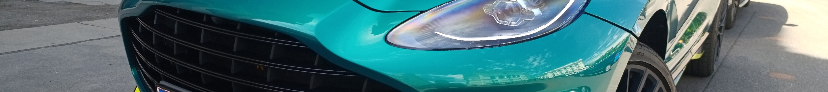 Aston Martin DBX707 AMR Edition
