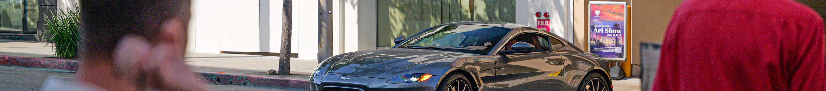Aston Martin V8 Vantage 2018