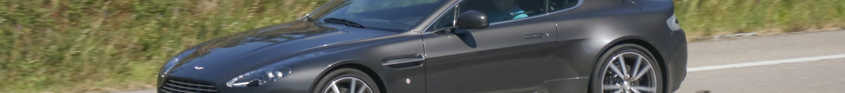 Aston Martin V8 Vantage